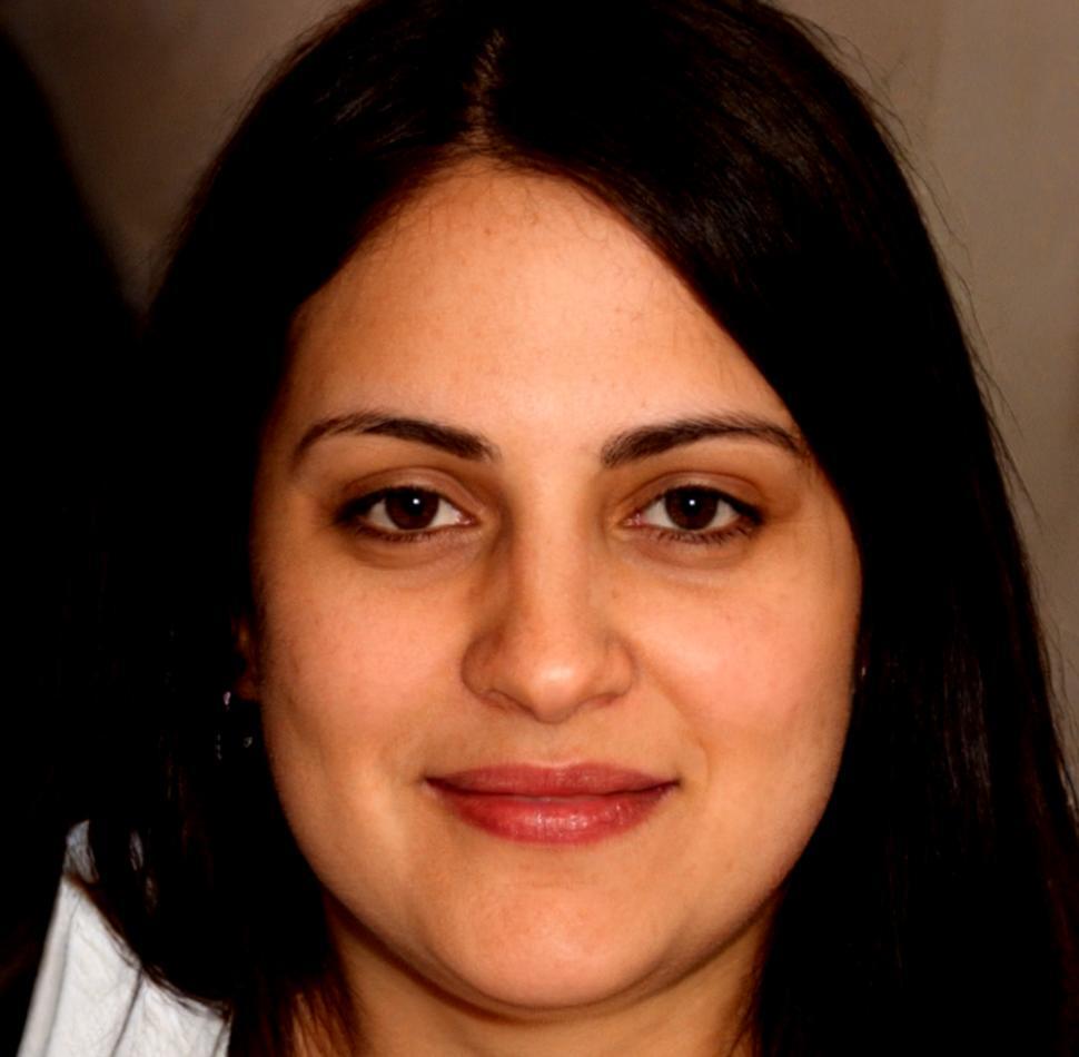 Directora de Investigación Financiera